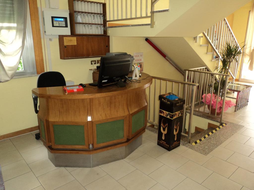 Hotel Villa Donati Viserbella di Rimini Exterior foto