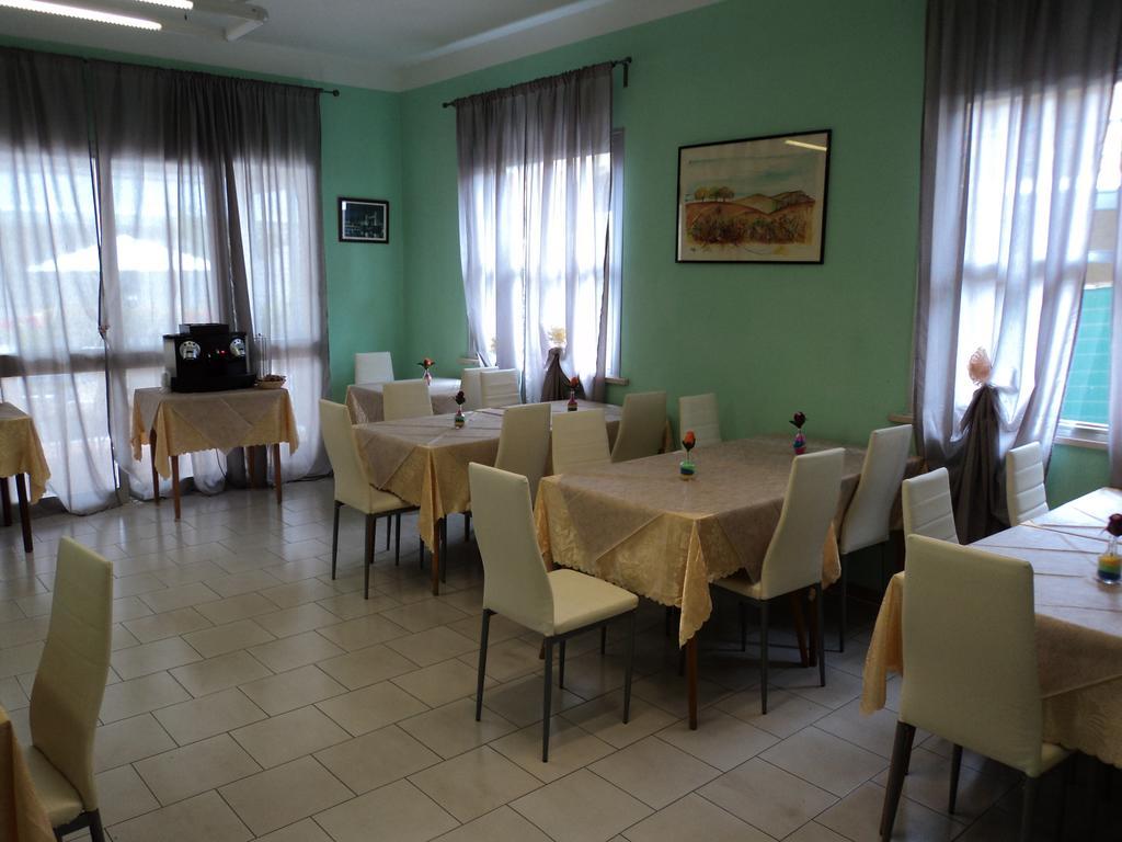 Hotel Villa Donati Viserbella di Rimini Exterior foto